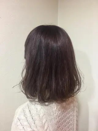 カラー 工藤 綾華のヘアスタイル