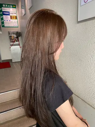 ロング カラー ナチュラルヘア🫧 ナナミのヘアスタイル