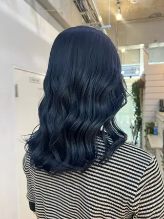 カラー YUI ハイトーンカラーのヘアスタイル