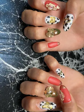 ミディアム ネイル ✴︎ Delightのネイルデザイン