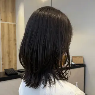 ミディアム 井木 絢香 ✂️ ミディアムカットのヘアスタイル