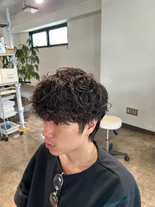 ショート パーマ メンズ become men's hair 名駅店所属・名駅/フェザーパーマ 韓国ヘア/森岡のヘアスタイル