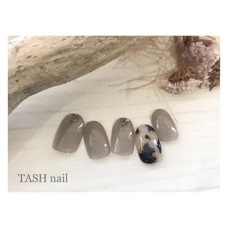 ネイル TASH nailのネイルデザイン