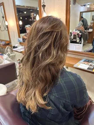 ロング カラー ヘアアレンジ アイブロウ SALOWIN京都河原町Suite店所属・外国人風レイヤー/ ハイトーンSHUのヘアスタイル