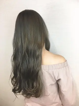 ロング ブリーチなしダブル/ レイヤーカット 小棹のヘアスタイル