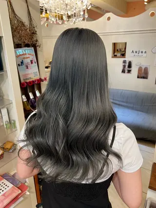 ロング カラー Frais Tout所属・✩.*˚ コーコ- ̗̀‎𖤐のヘアスタイル