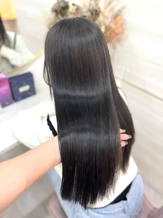 ロング カラー 🩶mana🩶艶髪 /カラーオンカラーのヘアスタイル