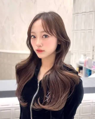 ロング トレンド韓国モテヘア Natsuki🌛のヘアスタイル