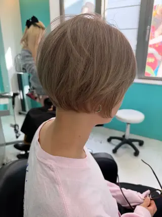 ショート カラー 🫧ショート/ボブ 池袋西口・泡渕✂️のヘアスタイル