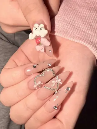 ネイル dimples yuki🎀 ꒷꒦♡のネイルデザイン