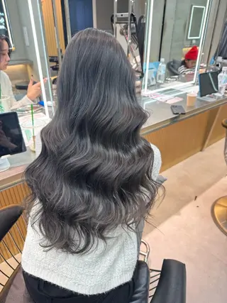 ロング カラー ヘアアレンジ ARIA💎縮毛矯正 ブリーチ💎複雑履歴のヘアスタイル