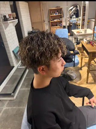 ショート カラー パーマ メンズ umber  royce所属・🫟メンズスタイル 特化型マナ🫟のヘアスタイル