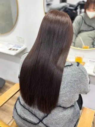ロング akira𝜗𝜚 ꙳.*透明感カラーのヘアスタイル