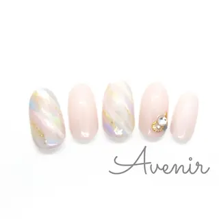 ネイル マツエク・マツパ Avenir 表参道 nail＆eye予約のネイルデザイン