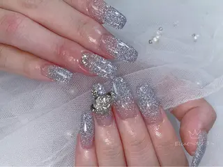 ネイル ネイルサロンエクラ 🫧Shizukaのネイルデザイン