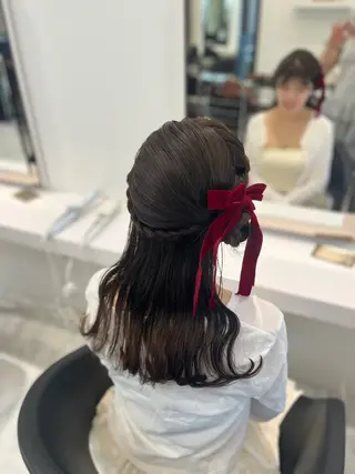 ロング ヘアアレンジ うる艶モテカラー💞 盛れるヘアメ👧🏻のヘアスタイル