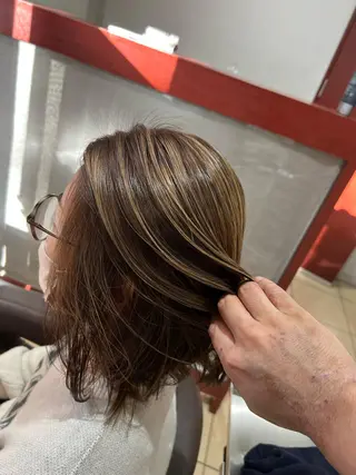 ミディアム カラー 坂本 優輝のヘアスタイル