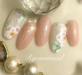 ネイル Ryononnail(リョノンネイル)所属・Ryononnail 上谷典子のネイルデザイン