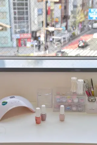 ネイル 東京セルフネイルサロン所属・M MIKIKOのネイルデザイン