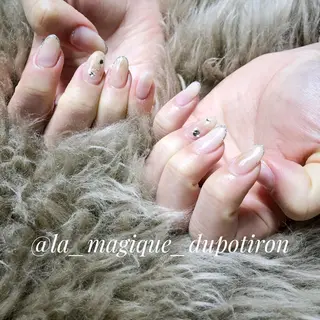 ネイル S. NOAのネイルデザイン