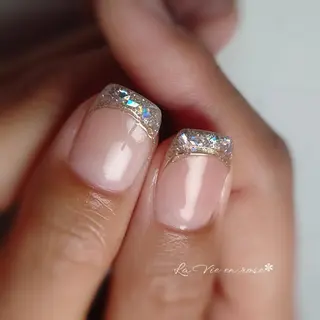 ネイル ラヴィアン ローズのネイルデザイン