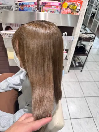 セミロング 山下竣介 ヘアカラー専門美容師のヘアスタイル