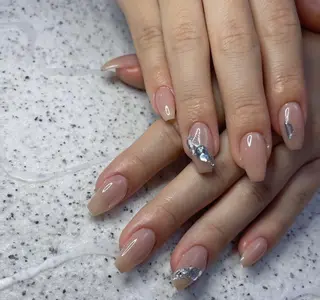 ネイル Queens テイのネイルデザイン