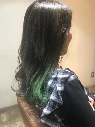 セミロング カラー パーマ ヘアアレンジ メンズ キッズ ネイル マツエク・マツパ サロンドミルク 原宿のヘアスタイル