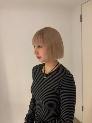 ショート ハイトーン/ ハイライト真柚🍨のヘアスタイル