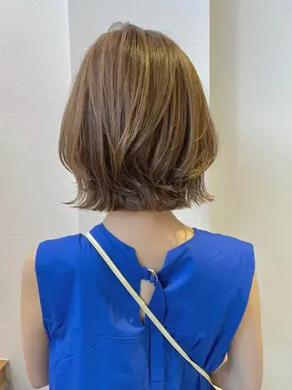 ショート カラー 木元 瑛✂︎ボブのヘアスタイル