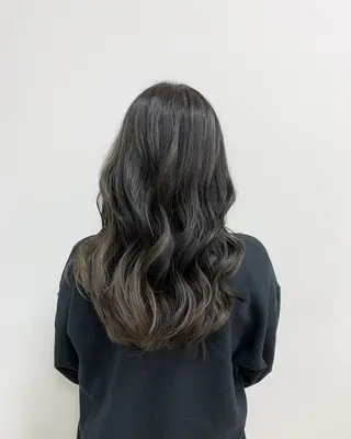 ロング カラー レイヤー×縮毛矯正 深見 拓のヘアスタイル