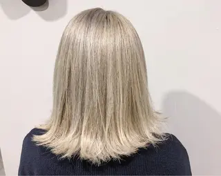 セミロング カラー VIRETTA所属・VIRETTA 【ヴィレッタ】のヘアスタイル