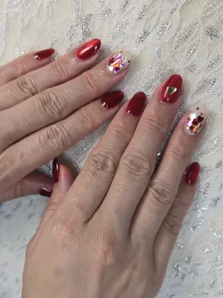 ネイル ネイルサロンベルティ .ひとみのネイルデザイン