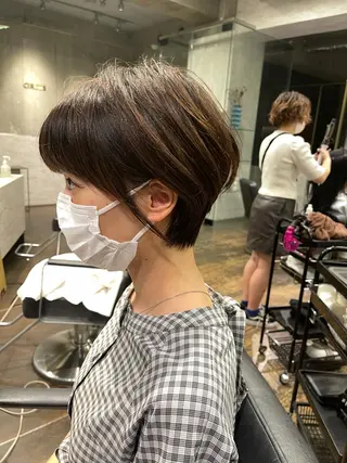 ショート レイヤー特化/小顔顔 周り/セノ/表参道のヘアスタイル