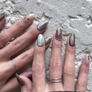 ネイル O. Maikaのネイルデザイン