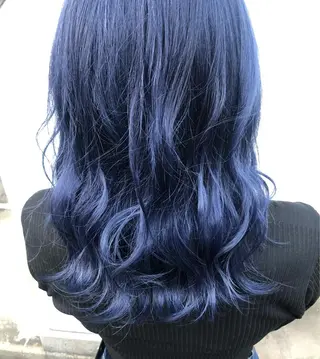 セミロング カラー SALOWIN池袋East店3F所属・インナーカラー 推し ブリーチ  髪質改善のヘアスタイル