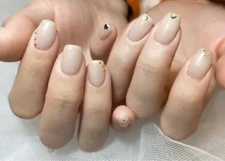 ネイル パラジェル認定サロン　ネイルケア&スパ　Lovin所属・Lovin _ryukaのネイルデザイン