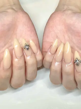 ネイル Bianca 石井🎀のネイルデザイン