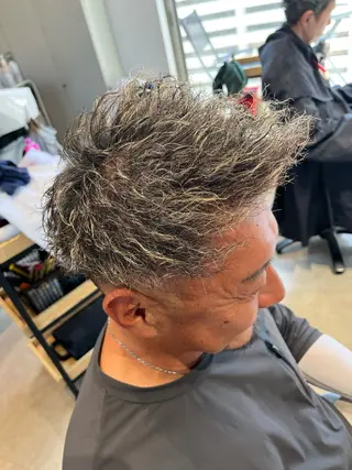 ショート カラー パーマ メンズ APREKO RIKUのヘアスタイル