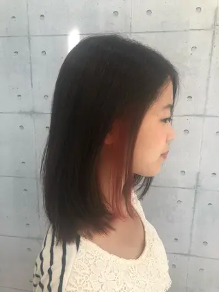 セミロング カラー 金沢 広美のヘアスタイル