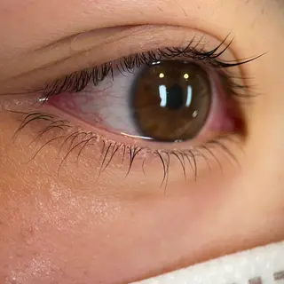 マツエク・マツパ サロンドシルエット所属・YUNA ／バインドロックのマツエク・マツパデザイン