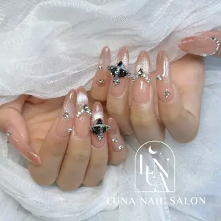 ネイル LUNA Nail salon💕のネイルデザイン