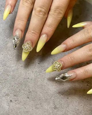 ネイル Reflection marikoのネイルデザイン