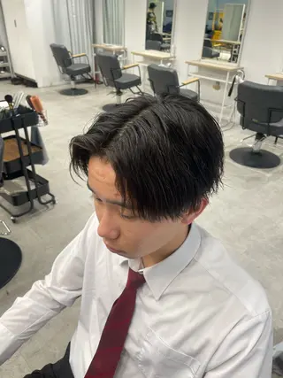 ショート メンズ カラーモデル⚡️ REONのヘアスタイル