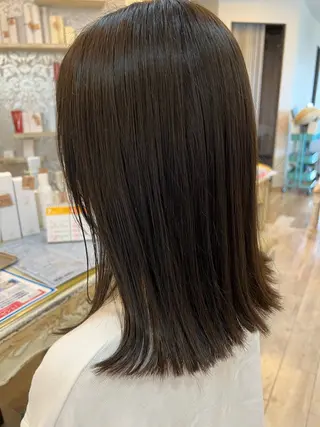 ミディアム カラー a keikaのヘアスタイル