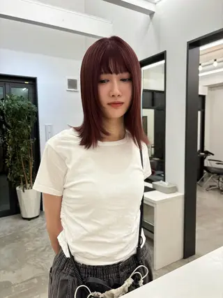 ミディアム カラー 蛭町 遥香のヘアスタイル