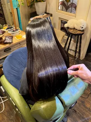 ロング カラー パーマ 飯田 実歩(じっぽ)のヘアスタイル