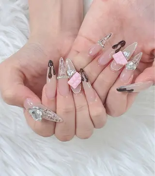 ネイル Liora nail所属・Liora (リオラ)のネイルデザイン