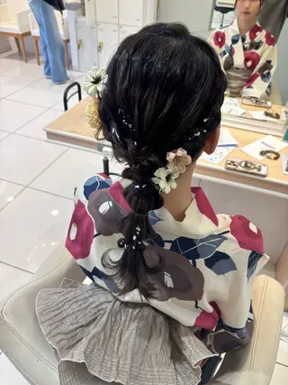 ロング ヘアアレンジ 宮永 璃沙のヘアスタイル