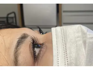 マツエク・マツパ 大西 七海のヘアスタイル